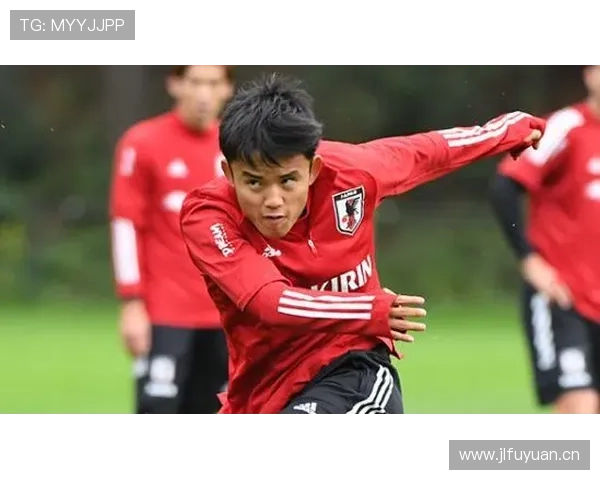 久保建英：比利亚雷亚尔短暂经历后的再次调整